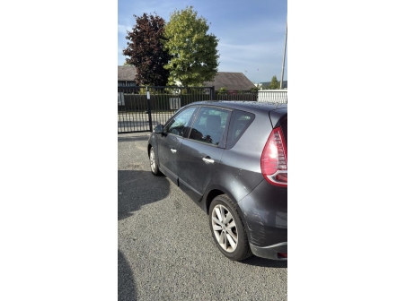 Vehicule-RENAULT-SCENIC%203%20PHASE%201-2011-d0309fb2c6271451bba7f8865c1a52e7a697070350b4d071d5babee940a2890d_m.jpg