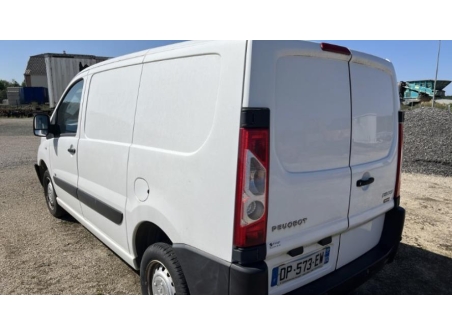 Vehicule-PEUGEOT-EXPERT%202-2015-2a97d6ebf9235248c8c21f169efec6474cbe642e8bd138281137264152c75fca_m.jpg