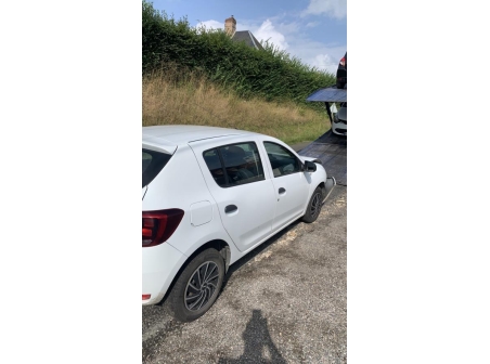 Vehicule-DACIA-SANDERO%202%20PHASE%202-2017-f1464bff00d9909e785c0becd71499dfe2085e77ad19cf9502a5b9f1ec49b052_m.jpg