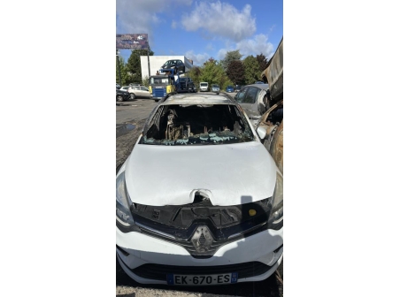 Vehicule-RENAULT-CLIO%204%20PHASE%202%20BREAK-2017-92036dd64fd6c1839514824de0b5d9df56d2dc5b07d69e4ce527b7f1390f9038_m.jpg