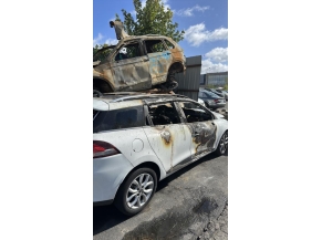 Vehicule-RENAULT-CLIO%204%20PHASE%202%20BREAK-2017-75f6e3fc1bfbe04db8d3fbf182516abda72ed9f26f730b928e17377f1e3520e1_m.jpg 2