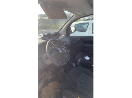 Vehicule-RENAULT-KANGOO%202%20PHASE%202-2013-71eb98e4b635b9090370dda8c4381789ec823374026f9de9ea434b0e145cacd9_m.jpg
