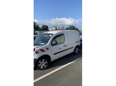 Vehicule-RENAULT-KANGOO%202%20PHASE%202-2013-f0dae42388ebf479f0b23cab165c27d71d312397d7115c38b696d83d5caebc8c_m.jpg