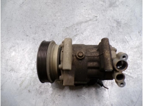 117524133-d68e28f8-abd9-42dd-813e-2b1bdd827e87-Piece-RENAULT-91fa3495c3aefc0483e4d1a9ba3138acb86a2f1703e98082141220e2f35991ef_m.JPG 2