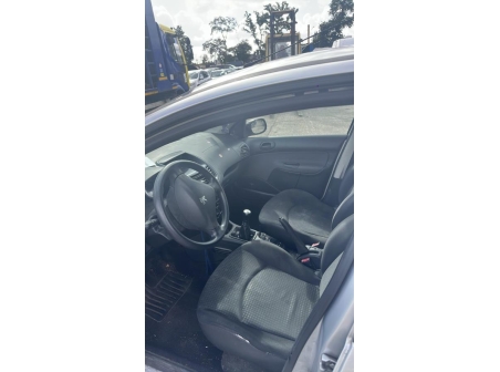 Vehicule-PEUGEOT-206+-2011-2415e62ec2cb91ec2c19583e353f7037863930190d39d4a78191f4ad7ac631fa_m.jpg