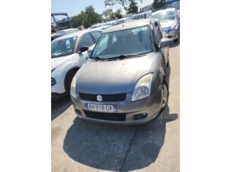 Vehicule-SUZUKI-SWIFT%203-2005-5247412831992a42c211ad1084c6976cf63a6fe9a167e5ed25d96253787e075c_m.jpg