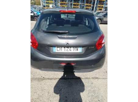 Vehicule-PEUGEOT-208%201%20PHASE%201-2012-fd92160c813828afd6c7daeebeb2e29eb308e501151baf7445138126ef78924e_m.jpg