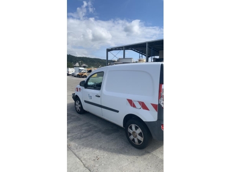 Vehicule-RENAULT-KANGOO%202%20PHASE%202-2013-a6c68d7ef0baa14a7fe2c32ae82b848e046109a2a6edc6ad711aa49d1dce667f_m.jpg