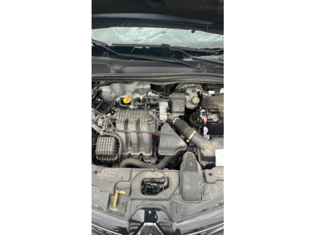 Vehicule-RENAULT-CLIO%205%20PHASE%201-2020-67cff7b1d5b32c8b39828a4fbb23779d5bf41b0f3d191444384117a27a788079_m.jpg