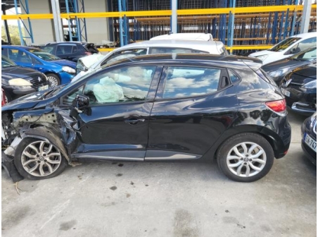 Vehicule-RENAULT-CLIO%204%20PHASE%202-2017-ae65cd12819ed73cf6c45035ef31df7b0bdba916663f24f14b252867d0f79c0b_m.jpg