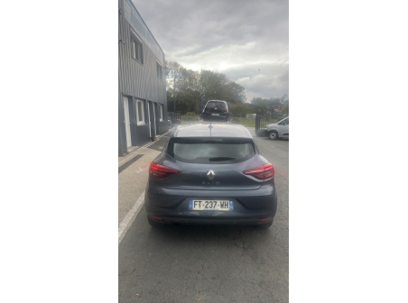Vehicule-RENAULT-CLIO%205%20PHASE%201-2020-96cec702d21f93c3dca2ff91b32b61ab5553c8b457fc538dd14ae35e387028ec_m.jpg