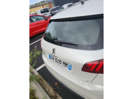Vehicule-PEUGEOT-308%202%20PHASE%201-2013-e4744d15f1eda8098636af7bb9509bce2d67000ea4d2b64ead2d0d898ce57190_m.jpg