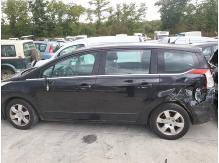 Vehicule-PEUGEOT-5008%201%20PHASE%201-2010-e75ac861117765b07e2047df4f977e0dd1ecca5146efe78d7501ce8563b931ba_m.jpg