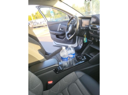 Vehicule-CITROEN-C4%203-2021-b0a4ecdc2d48e21b6cc378c3c7fa9eab4f45272bf1305ead0321fad393d0d33e_m.jpg