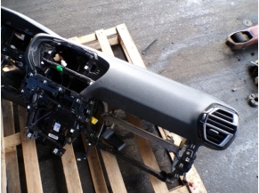 116072659-e9b77216-dd87-434b-8398-dfb2759f3975-Piece-CITROEN-aa70e6828b879d0e6ff304ef8ac18e40fc60f885f660f1e7524a29fff660b1a5_m.JPG 2