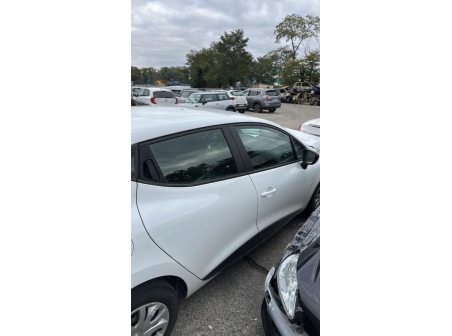 Vehicule-RENAULT-CLIO%204%20PHASE%201-2014-a7df877012b2efe6c72948bea229c763ea4bdca2989dc08ba508b3a1793b141e_m.jpg