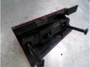 115625040-4c9e8cc6-5f1e-4cca-aab7-d1f9a6d6ace2-Piece-Feu-arriere-principal-gauche-DACIA-LOGAN-MCV-1-PHASE-2-BREAK-15-DCI-8V-TURBO-f06780def7ad5b5384435c68fa4523523f41679c5c2ebfcf921698262996c4d4_m.JPG 2