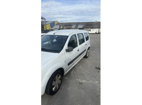 Vehicule-DACIA-LOGAN%20MCV%201%20PHASE%202%20BREAK-2011-023fcbe6d2c6aeccd1aeb458d71b734a82305acdb2bb9937e86ff6e35bfc081d_m.jpg