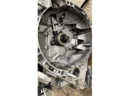 115386703-f1ccee79-d8eb-4e62-8e33-857545f7ee4c-Piece-Boite-de-vitesses-RENAULT-CLIO-4-PHASE-2-56fe725d031b9977ce30b18ff39dd1bf6dd9d3f507d0423e58f8d534a60548e8_m.jpg