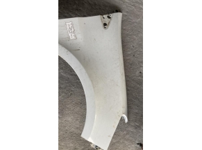 115090392-ac0110e4-1431-4704-b154-d6dfda952df1-Piece-Aile-avant-droit-631003362R-RENAULT-CLIO-3-PHASE-2-a95916e8996b662ebfebe35c9d253d9827b38895d5fedab7086d481a3a6c84e0_m.jpg 2