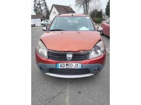 Vehicule-DACIA-SANDERO%201-2010-3f3a7183fa97b837f9d18d1ebcac410e6487ad0e15e2c993cda216453ced6932_m.jpg