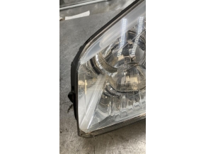 115070811-89d06227-41af-4f7e-801b-c6b480ab39bf-Piece-Optique-avant-principal-gauche-feuxphare-620843-CITROEN-C5-1-PHASE-2-9ac674bd206c7b0f990da26e25cee006873c0e49ec2dfd47ea95e9936f5d5c66_m.jpg 2