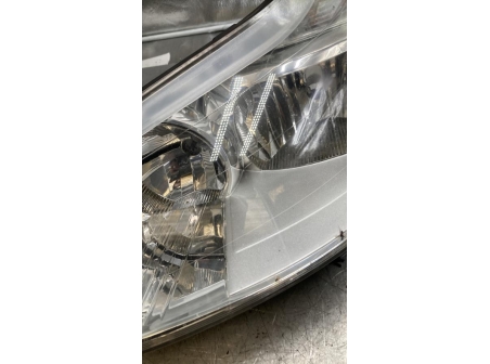115070811-c9d58108-89a7-4d80-afda-05412bbcddf4-Piece-Optique-avant-principal-gauche-feuxphare-620843-CITROEN-C5-1-PHASE-2-7560254088dd7a248edc7d15d61ad62f53e7d1be606c21bbd0d18f2150f0521e_m.jpg