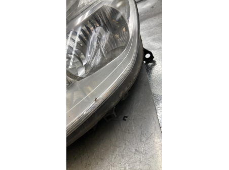 115070811-8eefeaf4-f8b8-4716-9a94-391d032b91aa-Piece-Optique-avant-principal-gauche-feuxphare-620843-CITROEN-C5-1-PHASE-2-2bfb7724e29341ecbc8d9240bb95e521f3e44b3c27d297334f9e9df89a41d230_m.jpg