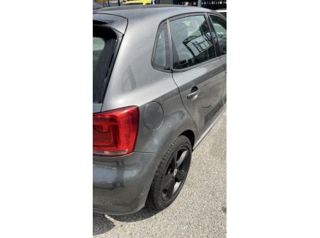 Vehicule-VOLKSWAGEN-POLO%205%20PHASE%201-2009-fa1685bac8bfb1e4762a4ebf3439a69a7b0db06c86b9dbff1711c4172f8f381b_m.jpg