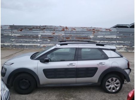 Vehicule-CITROEN-C4%20CACTUS-2016-60a5a0b83dcb4ccd9ab4e96a6647a55266a47220cd1b20655fa5c7f5ecf3530a_m.jpg