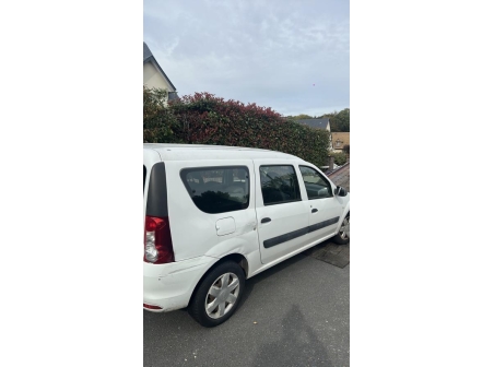 Vehicule-DACIA-LOGAN%20MCV%201%20PHASE%202%20BREAK-2011-0d4c8234ee25b730189300d4fce4ce10e72dc4768a3764abd9df0153bc94ab17_m.jpg