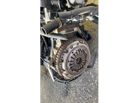 114941613-31171b1c-9021-4415-8ca4-097f49549b8a-Piece-Moteur-RENAULT-CLIO-4-PHASE-1-375e809b876830285f54e357069b2ea46c511308b51ffc0ebe9d1724298ef208_m.jpg