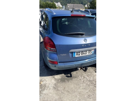 Vehicule-RENAULT-CLIO%203%20PHASE%202%20BREAK-2010-219653c5977aef846493a302b3eb379fea292007a2e93ae55a2675a2b57bb835_m.jpg