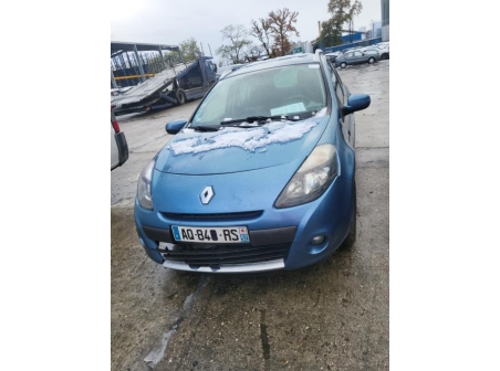 Vehicule-RENAULT-CLIO%203%20PHASE%202%20BREAK-2010-39e98b897df257c6795460653dcd69a335424c674d1cdbc7b11c63297d751a87_m.jpg