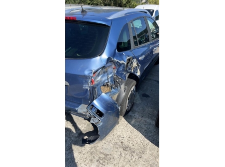 Vehicule-RENAULT-CLIO%203%20PHASE%202%20BREAK-2010-f5cdd27c2327670cd1bb12d9d86ea11c68e62daa5316347ceeb210568064aabd_m.jpg