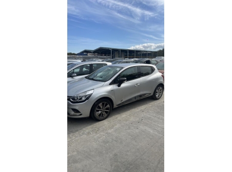 Vehicule-RENAULT-CLIO%204%20PHASE%202-2017-17cf0f4952f334ad39f3224e2b43e8ec0833734837cc42718a00b90593a0d958_m.jpg