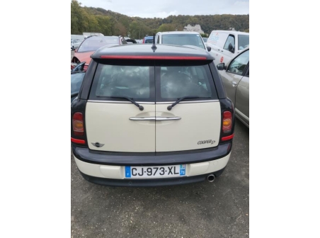 Vehicule-MINI-MINI%202%20R55%20CLUBMAN%20PHASE%201%20BREAK-2008-2df38dcf24d826d3ddd7de61fe9b5d7bc051205ddba73cc824e6f334c4eb1147_m.jpg