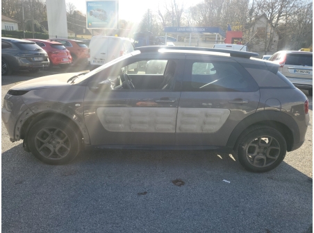 Vehicule-CITROEN-C4%20CACTUS-2015-4c72c3dfb5197e934c86c26cf93fb616b7790b39e823109e372d134a9ae542be_o.jpg