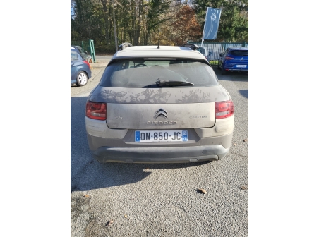 Vehicule-CITROEN-C4%20CACTUS-2015-b220e239f4e777b5b0f79dd93abcb8aab7be3a6d6beb0daf15a9196a1856e6f8_o.jpg