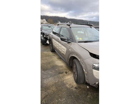 Vehicule-CITROEN-C4%20CACTUS-2015-73e2c2859fbebaf86335aa2eb306f1c5dfeb613881557347c09d801808756eb6_o.jpg