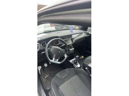 Vehicule-CITROEN-DS3%20PHASE%201-2012-8fa4d668861a8812b58752f02127bf5a45dad3c34ca3ae0332c14f09d9e984af_o.jpg