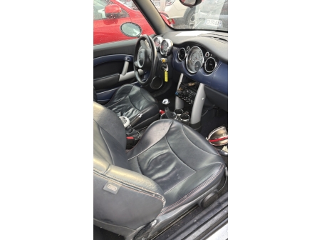 Vehicule-MINI-MINI%201%20R52%20CABRIOLET-2005-0fb12528c2c83942d0d9e0b9074d710202af98ae45202e8a986838dd636019d2_o.jpg
