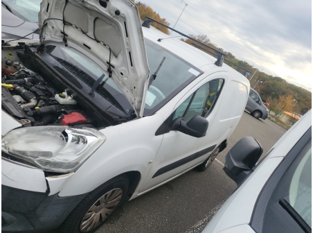 Vehicule-CITROEN-BERLINGO%202%20PHASE%203-2015-438657c1eb6a89339e615c2aca803538a9fa3b75d96448ec19610c16ee87a492_o.jpg