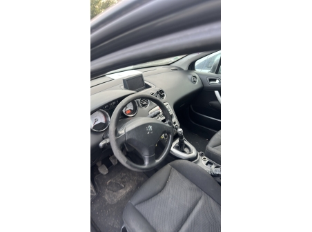 Vehicule-PEUGEOT-308%201%20PHASE%201-2009-e63f93378427f66fd43dd41cd5c5696d9ff56f86aa86c58d62902ae6ad16ff79_o.jpg