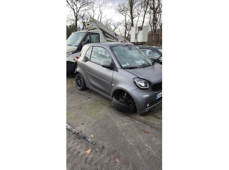 Vehicule-SMART-FORTWO%203%20COUPE-2018-463c517396c9fe5589d0e26354134f564cb638ca8724faef0bd554e90f004e44_o.jpg