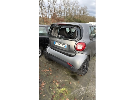 Vehicule-SMART-FORTWO%203%20COUPE-2018-80ae52550c0aecfe0b2c80a383fbd044f8cff9130202a1e5420cdeed920516a0_o.jpg