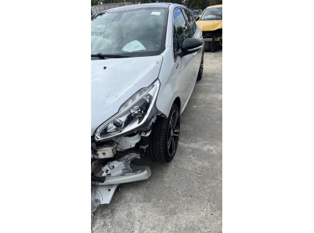 Vehicule-PEUGEOT-208%201%20PHASE%202-2018-0803dfe34aaedba9b432b8679101d35d087e90ae0e6b023dbcfca1da65a2e54e_o.jpg