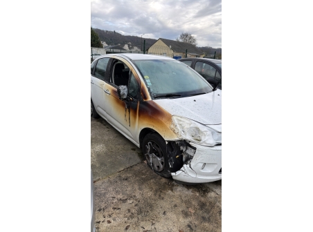 Vehicule-CITROEN-C3%202%20PHASE%202-2012-7c4d9345dc4ad10b1f03c2d1ea13b7f6d1033b94f77d2c075936babd9f43058a_o.jpg