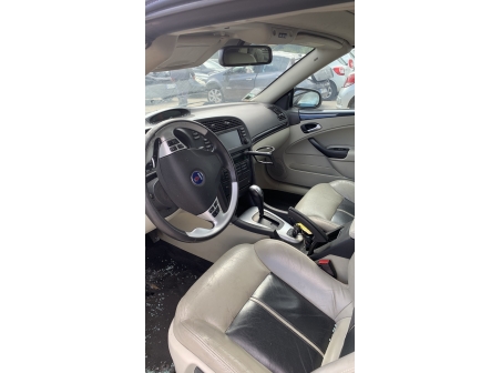 Vehicule-SAAB-9.3%202%20CABRIOLET%20PHASE%201-2005-d619ccfaf0f5e67c0034c5ee2dd6f6b91b0091d8866bc6e503973c5cae855bd7_o.jpg