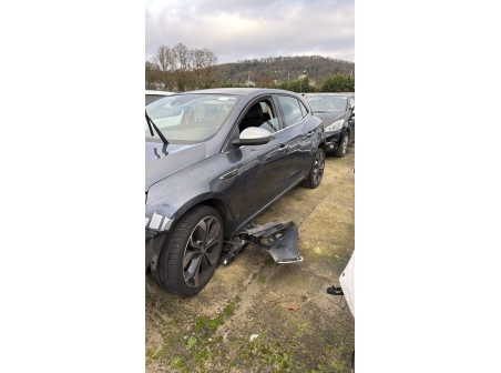 Vehicule-RENAULT-MEGANE%204%20PHASE%201-2016-fc6953c52fe9c0dc70f9a49e1558f8704fdbc8b1af04a4ba0d437ba04d6b5811_o.jpg